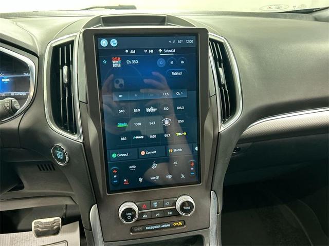 Photo of 2021 Blue Metallic Ford Edge