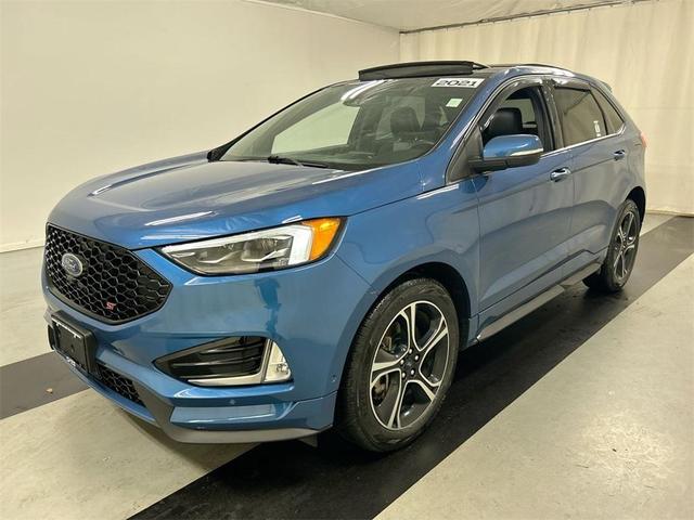 Photo of 2021 Blue Metallic Ford Edge