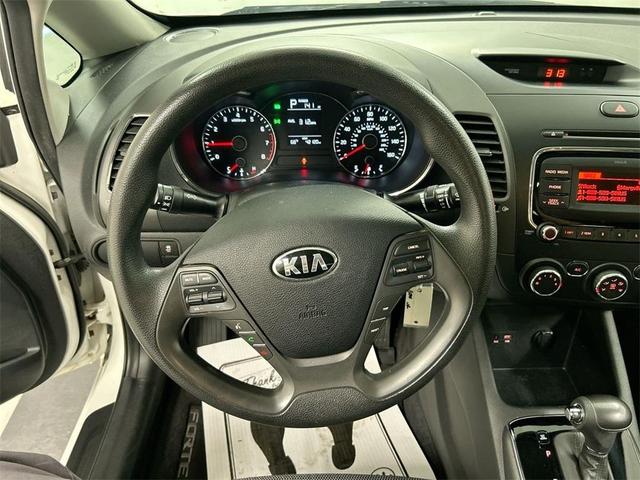 Photo of 2018 Clear White Kia Forte