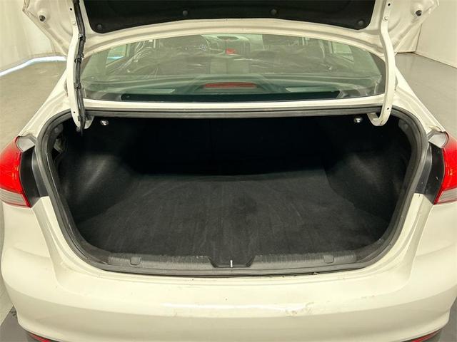 Photo of 2018 Clear White Kia Forte