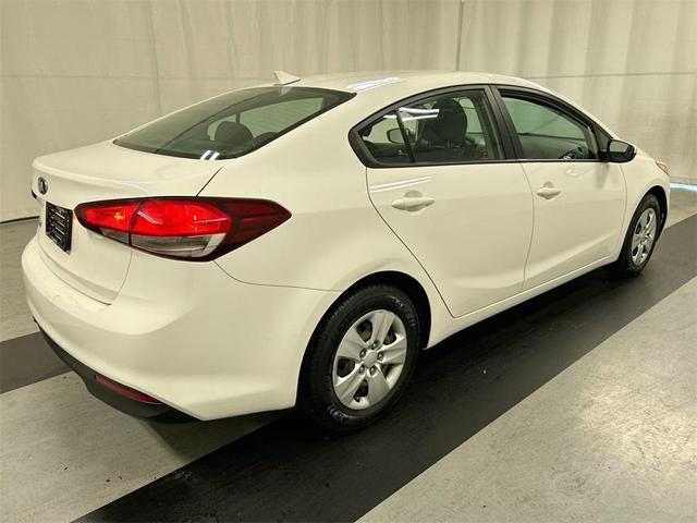 Photo of 2018 Clear White Kia Forte