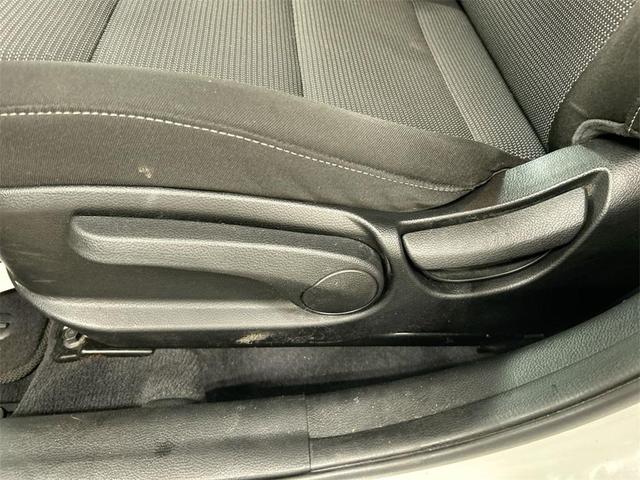 Photo of 2018 Clear White Kia Forte