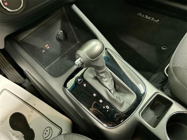 Photo of 2018 Clear White Kia Forte