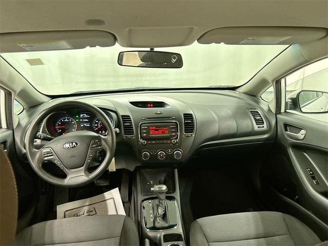 Photo of 2018 Clear White Kia Forte