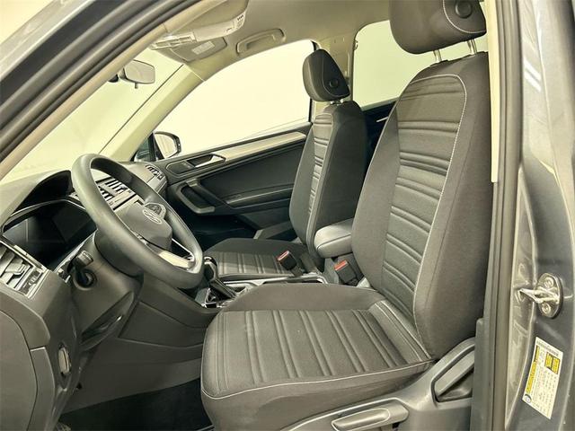 Photo of 2023 Platinum Gray Metallic Volkswagen Tiguan