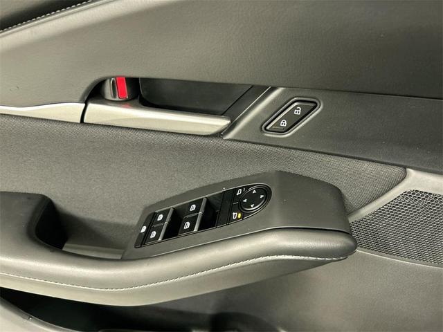 Photo of 2025 Snowflake White Pearl Mazda CX-30