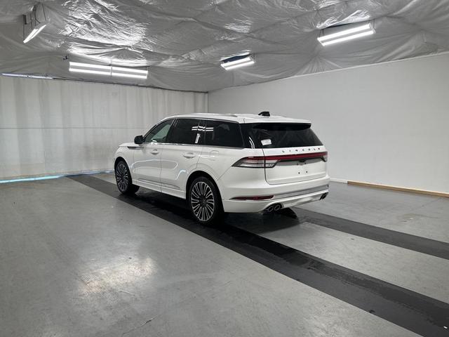 Photo of 2025 Pristine White Lincoln Aviator