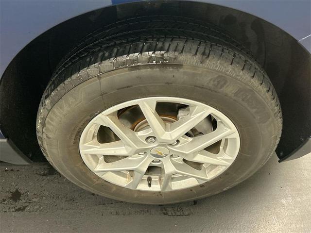 Photo of 2023 Blue Glow Metallic Chevrolet Equinox