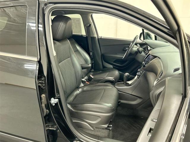 Photo of 2020 Mosaic Black Metallic Chevrolet Trax