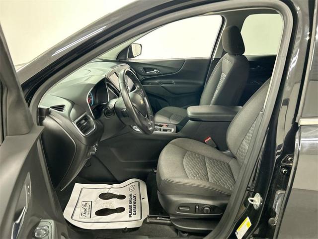 Photo of 2020 Mosaic Black Metallic Chevrolet Equinox
