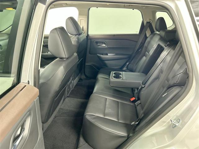 Photo of 2022 Brilliant Silver Metallic Nissan Rogue