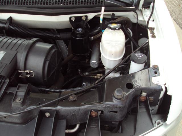 Photo of 2014 Summit White Chevrolet Express 1500