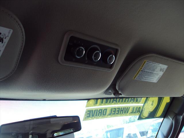Photo of 2014 Summit White Chevrolet Express 1500