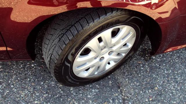 Photo of 2017 Burgundy Dodge Grand Caravan