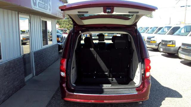 Photo of 2017 Burgundy Dodge Grand Caravan