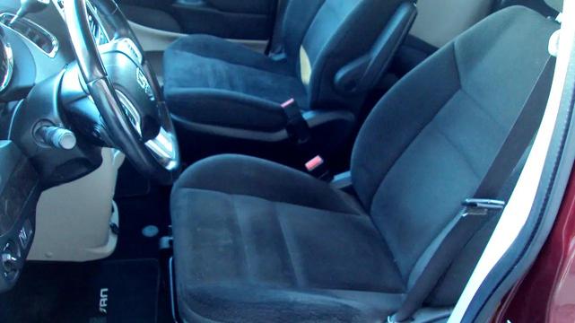 Photo of 2017 Burgundy Dodge Grand Caravan