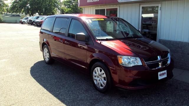 Photo of 2017 Burgundy Dodge Grand Caravan