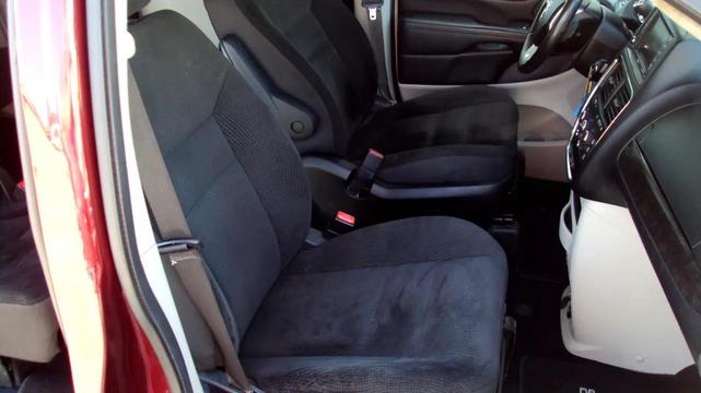 Photo of 2017 Burgundy Dodge Grand Caravan