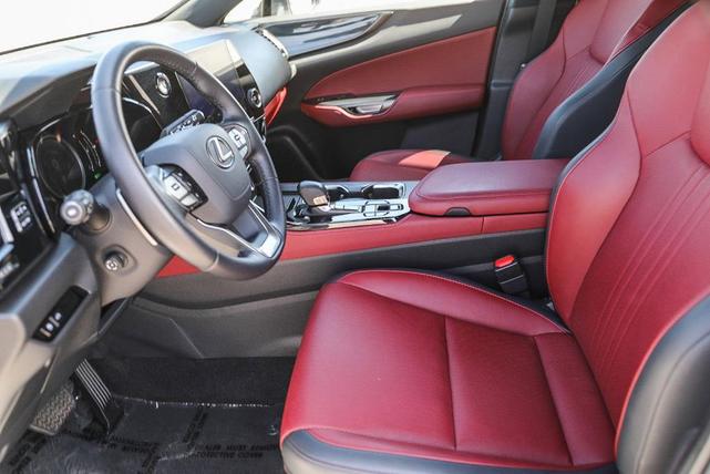 Photo of 2024 Eminent White Pearl Lexus NX 350h