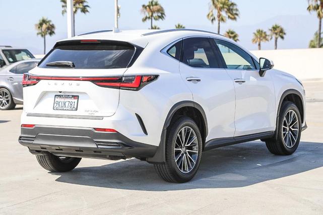 Photo of 2024 Eminent White Pearl Lexus NX 350h