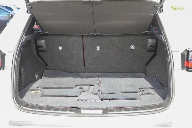 Photo of 2024 Eminent White Pearl Lexus NX 350h
