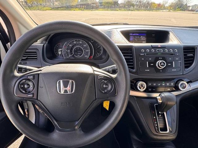 Photo of 2015 White Diamond Pearl Honda CR-V