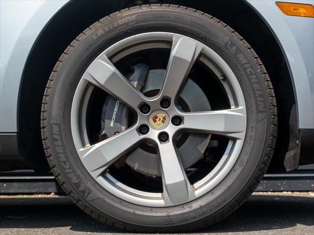 Photo of 2025 Dolomite Porsche Macan