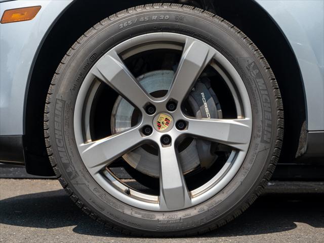Photo of 2025 Dolomite Porsche Macan