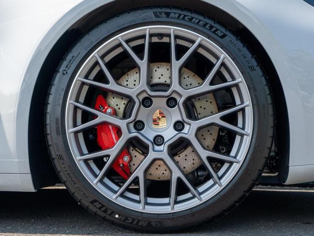 Photo of 2026 Chalk Porsche 911