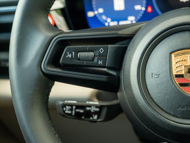 Photo of 2025 White Porsche Macan