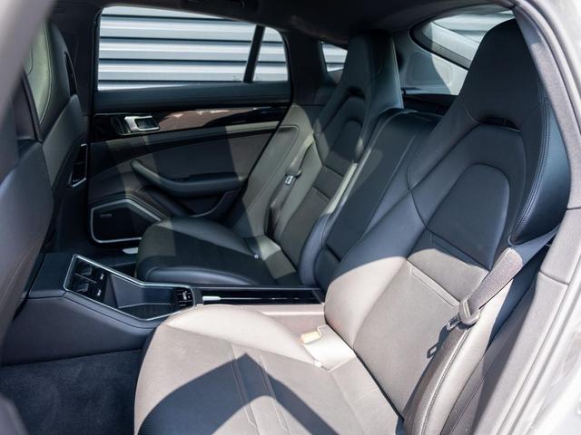 Photo of 2017 Grey Porsche Panamera