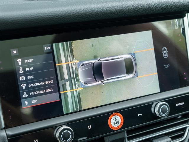 Photo of 2025 White Porsche Macan