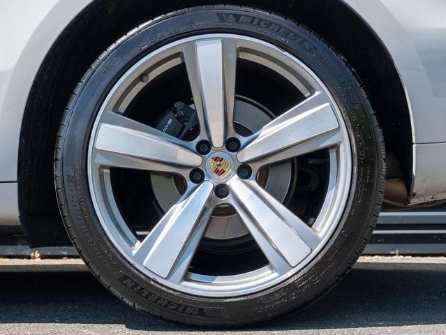 Photo of 2023 Chalk Porsche Macan