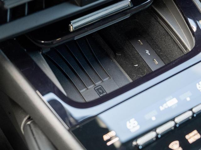 Photo of 2025 White Porsche Cayenne