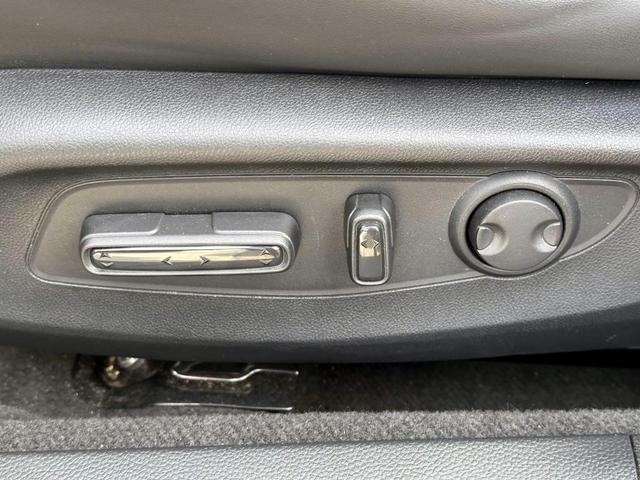 Photo of 2024 White Honda Accord Hybrid
