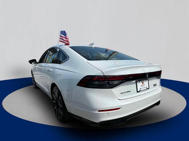 Photo of 2024 White Honda Accord Hybrid
