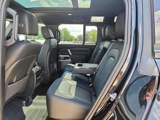 Photo of 2024 Santorini Black Land Rover Defender