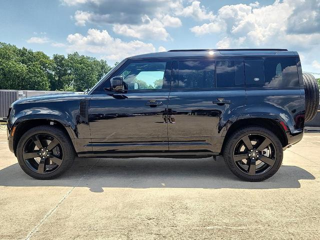 Photo of 2024 Santorini Black Land Rover Defender