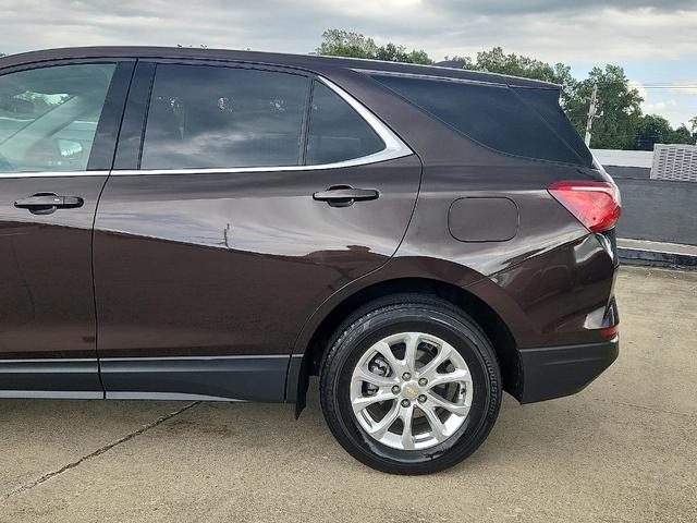 Photo of 2020 Chocolate Metallic Chevrolet Equinox