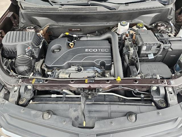 Photo of 2020 Chocolate Metallic Chevrolet Equinox