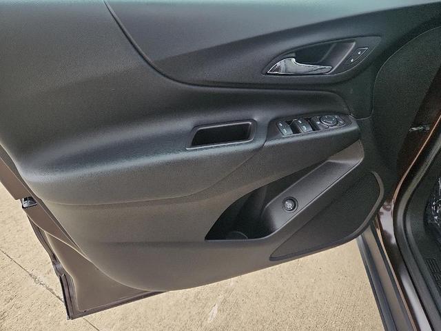 Photo of 2020 Chocolate Metallic Chevrolet Equinox