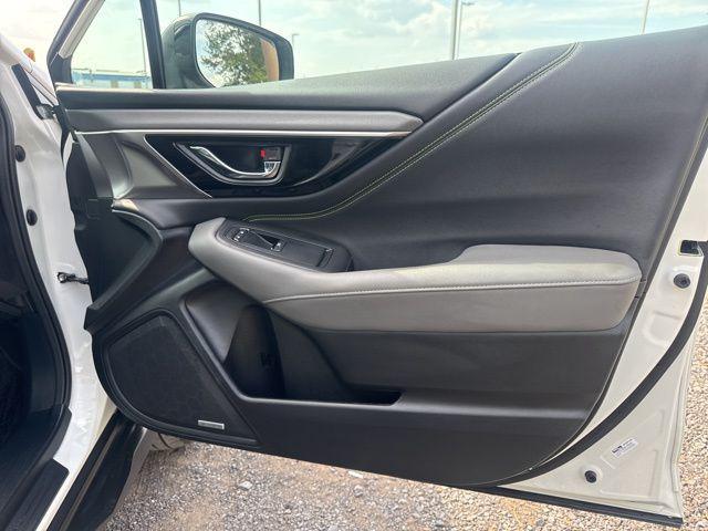 Photo of 2024 Crystal White Pearl Subaru Outback