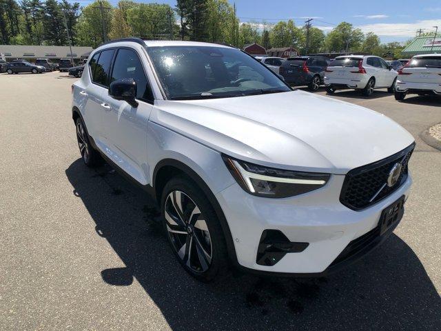 2024 Volvo XC40