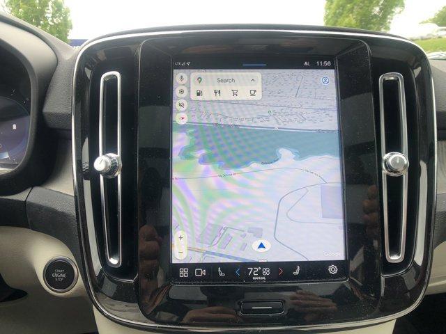 Photo of 2023 Fusion Red Volvo XC40