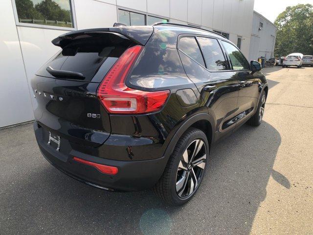Photo of 2026 Onyx Black Volvo XC40