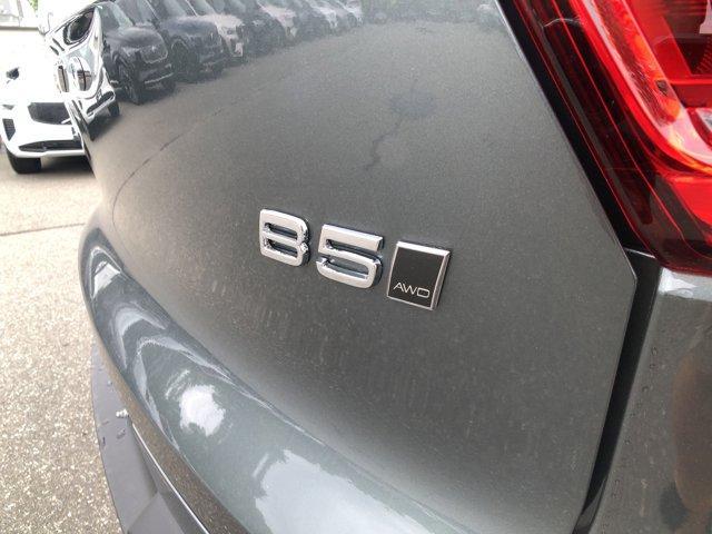 Photo of 2026 Forest Green Volvo XC40