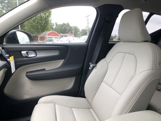 Photo of 2026 Forest Green Volvo XC40