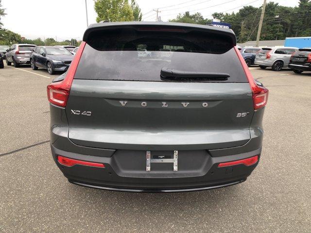 Photo of 2026 Forest Green Volvo XC40