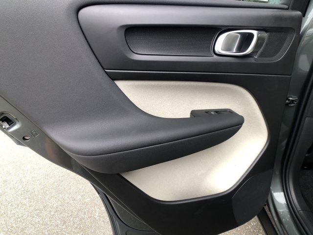 Photo of 2026 Forest Green Volvo XC40