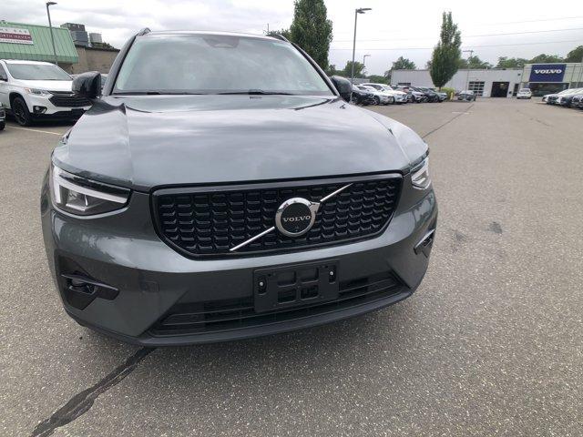 Photo of 2026 Forest Green Volvo XC40